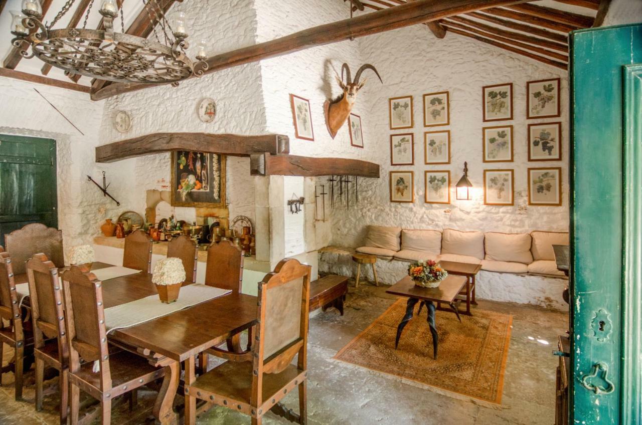 Gasthaus Quinta Do Tojal Ferreira do Zêzere Exterior foto